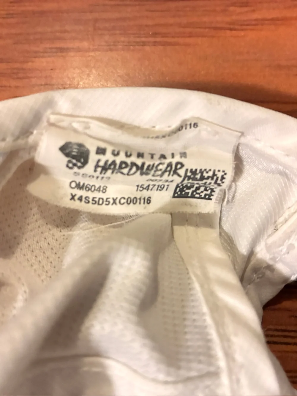 Mountain Hardwear White Performance Hat
